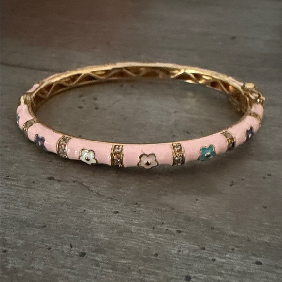 Pink Enamel Floral Bangle snap closure Bracelet - Picture 2 of 6